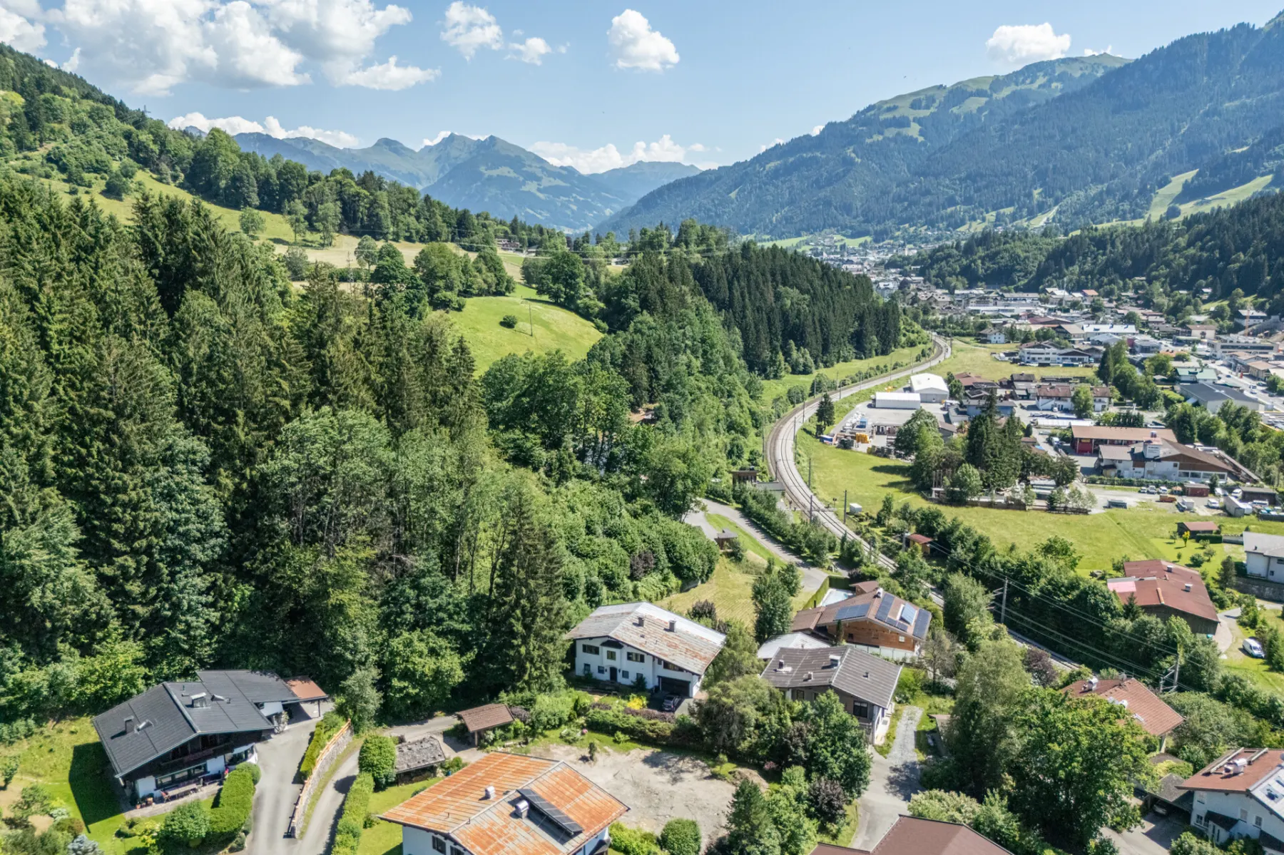 DJI_20260619152518_0220_D-HDR